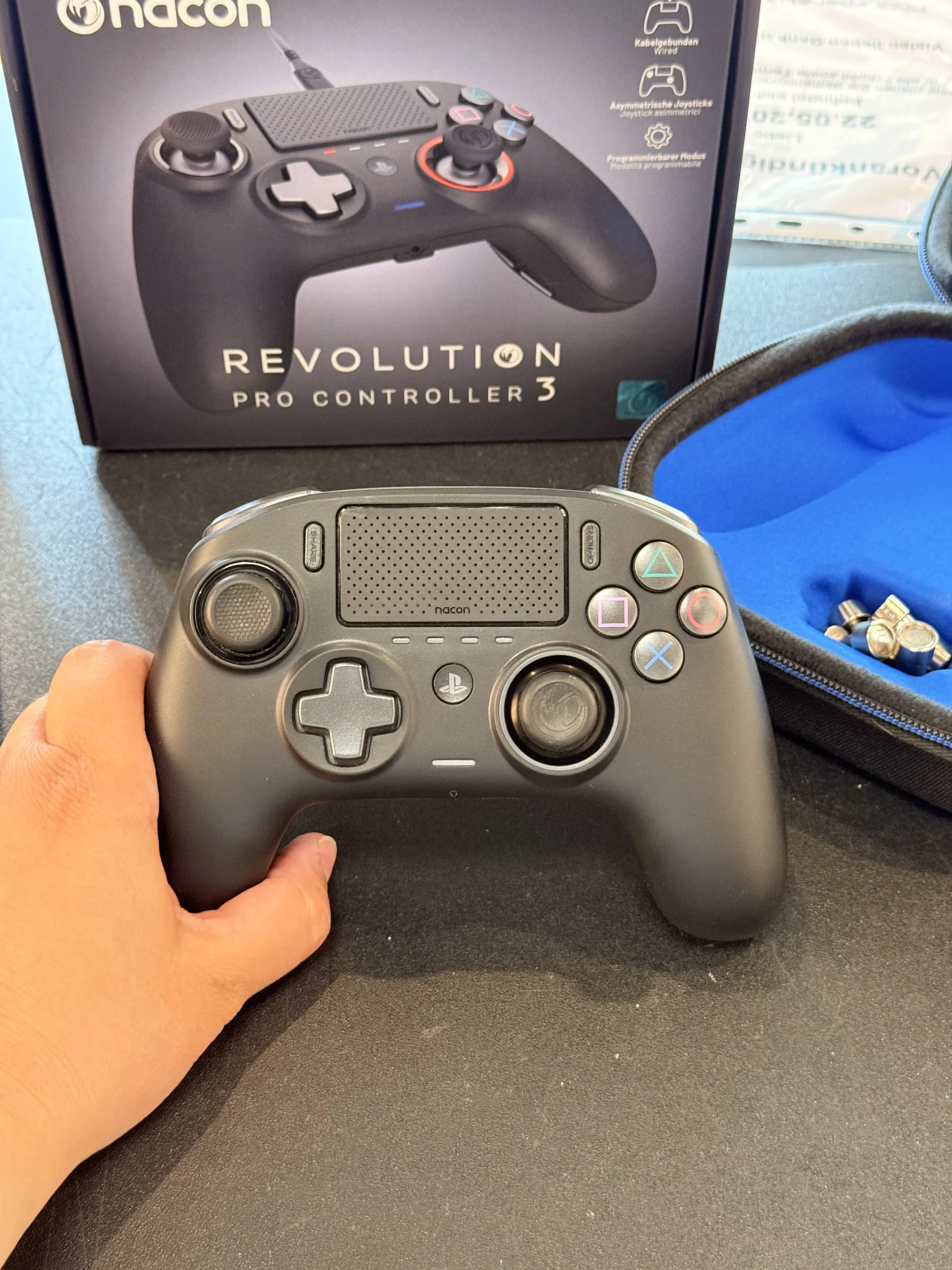 NACON Revolution Pro Controller 3 Schwarz • Konsolenservice.at NACON Revolution Pro Controller 3 Schwarz
