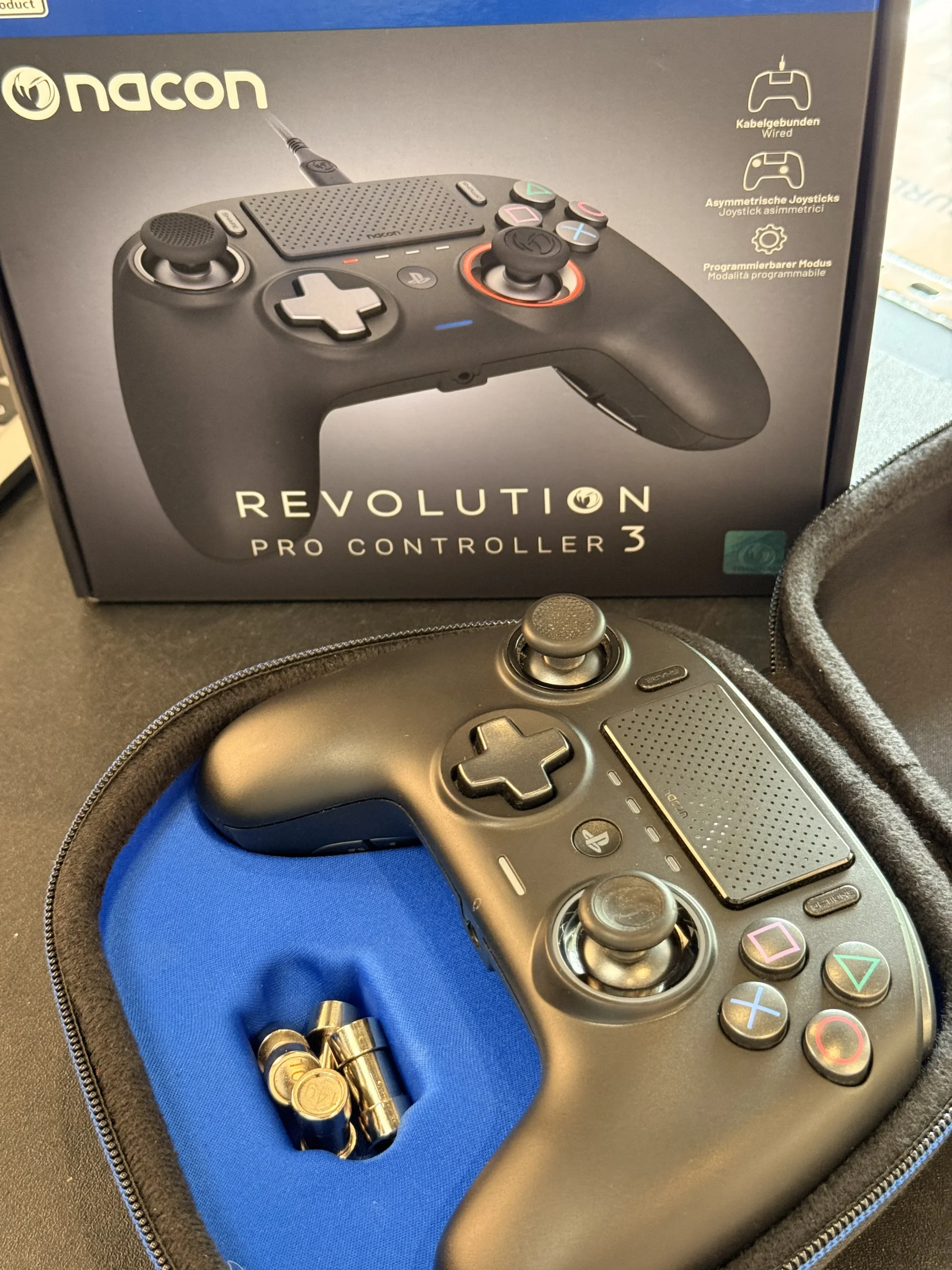 NACON Revolution Pro Controller 3 Schwarz • Konsolenservice.at NACON Revolution Pro Controller 3 Schwarz