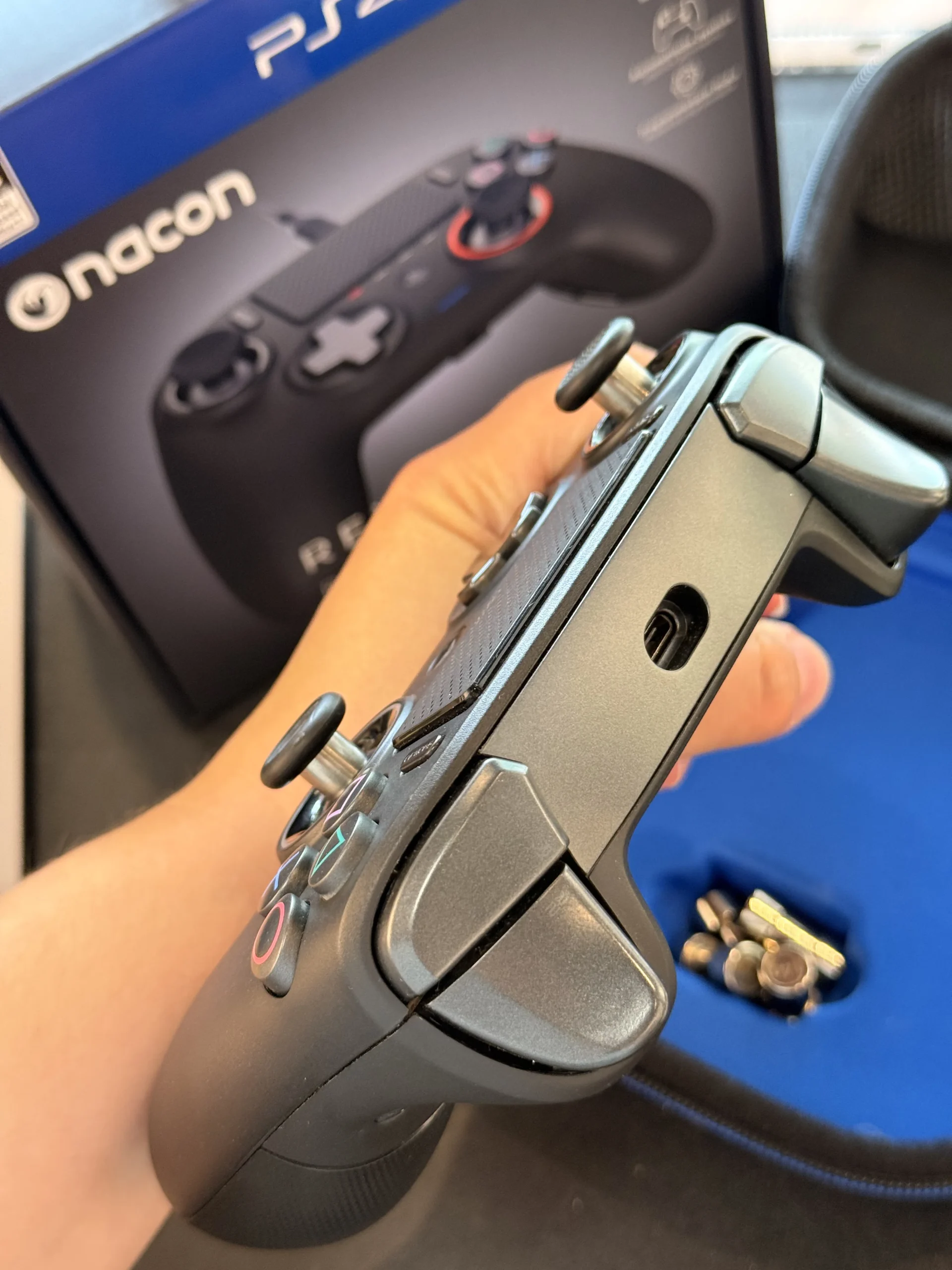NACON Revolution Pro Controller 3 Schwarz • Konsolenservice.at NACON Revolution Pro Controller 3 Schwarz