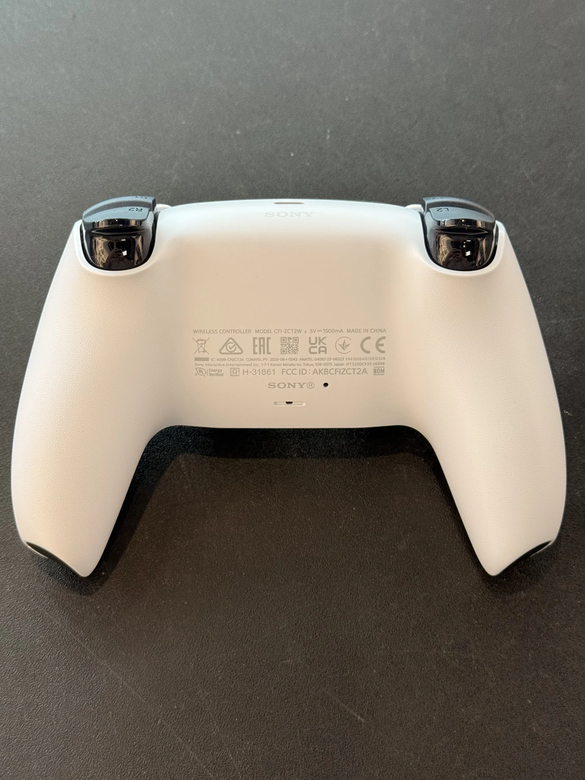 PS5 Controller mit TMR Hall-Effect-Sticks - "Assasin's Creed" • Konsolenservice.at PS5 Controller mit TMR Hall-Effect-Sticks - "Assasin's Creed"