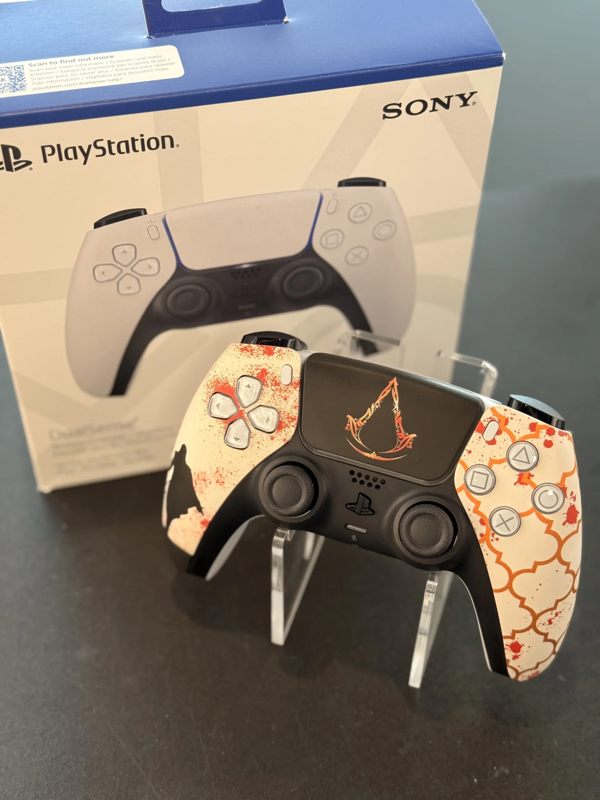 PS5 Controller mit TMR Hall-Effect-Sticks - "Assasin's Creed" • Konsolenservice.at PS5 Controller mit TMR Hall-Effect-Sticks - "Assasin's Creed"