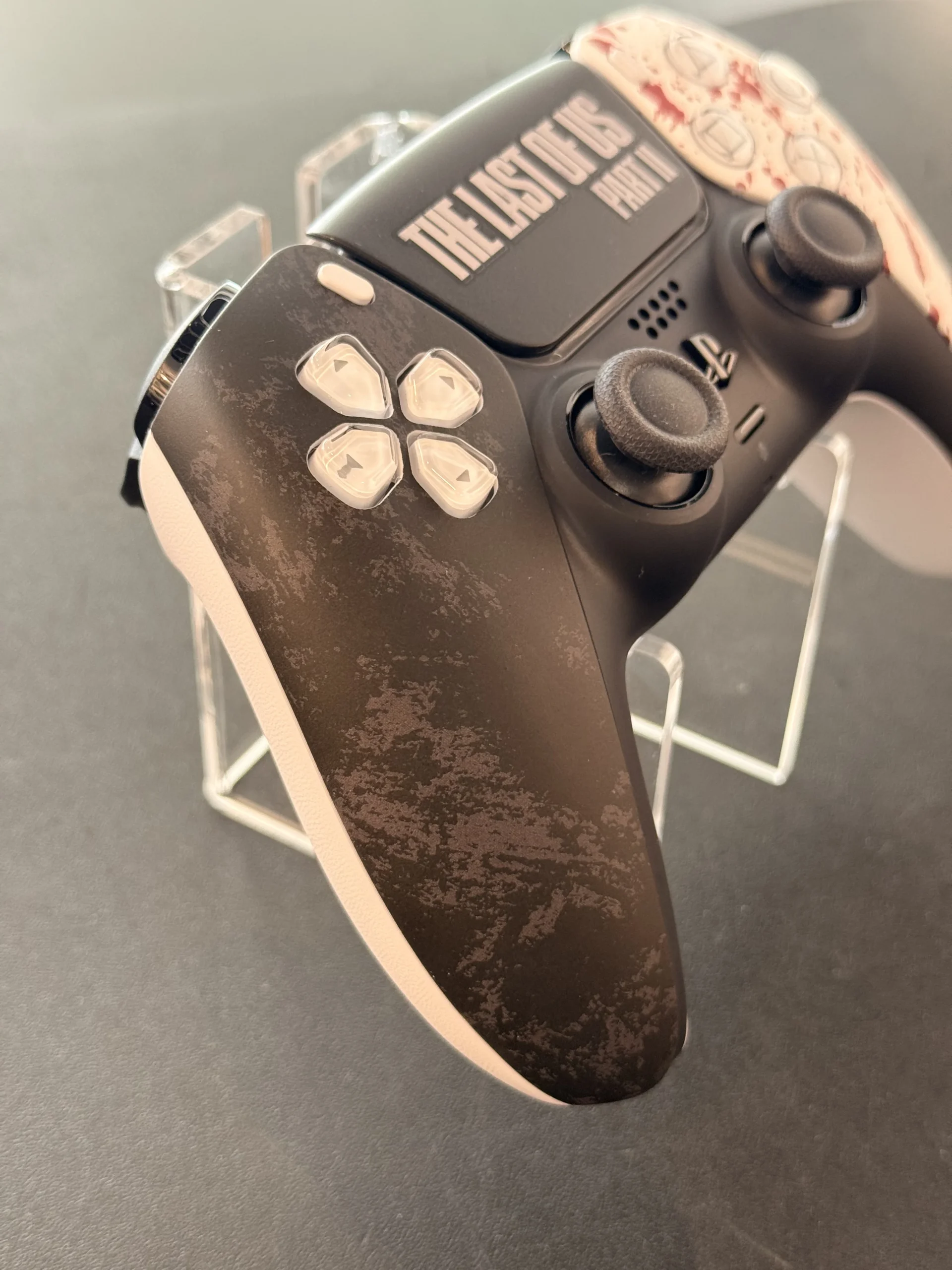 PS5 Controller mit TMR Hall-Effect-Sticks - "the last of us: part II" • Konsolenservice.at PS5 Controller mit TMR Hall-Effect-Sticks - "the last of us: part II"