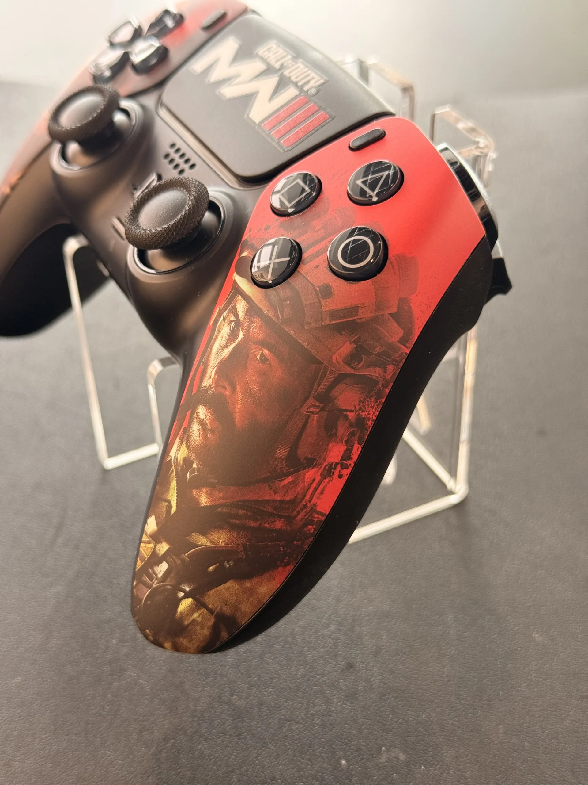 PS5 DualSense Controller – "call of duty: mw3" mit TMR Hall-Effect-Sticks • Konsolenservice.at PS5 DualSense Controller – "call of duty: mw3" mit TMR Hall-Effect-Sticks