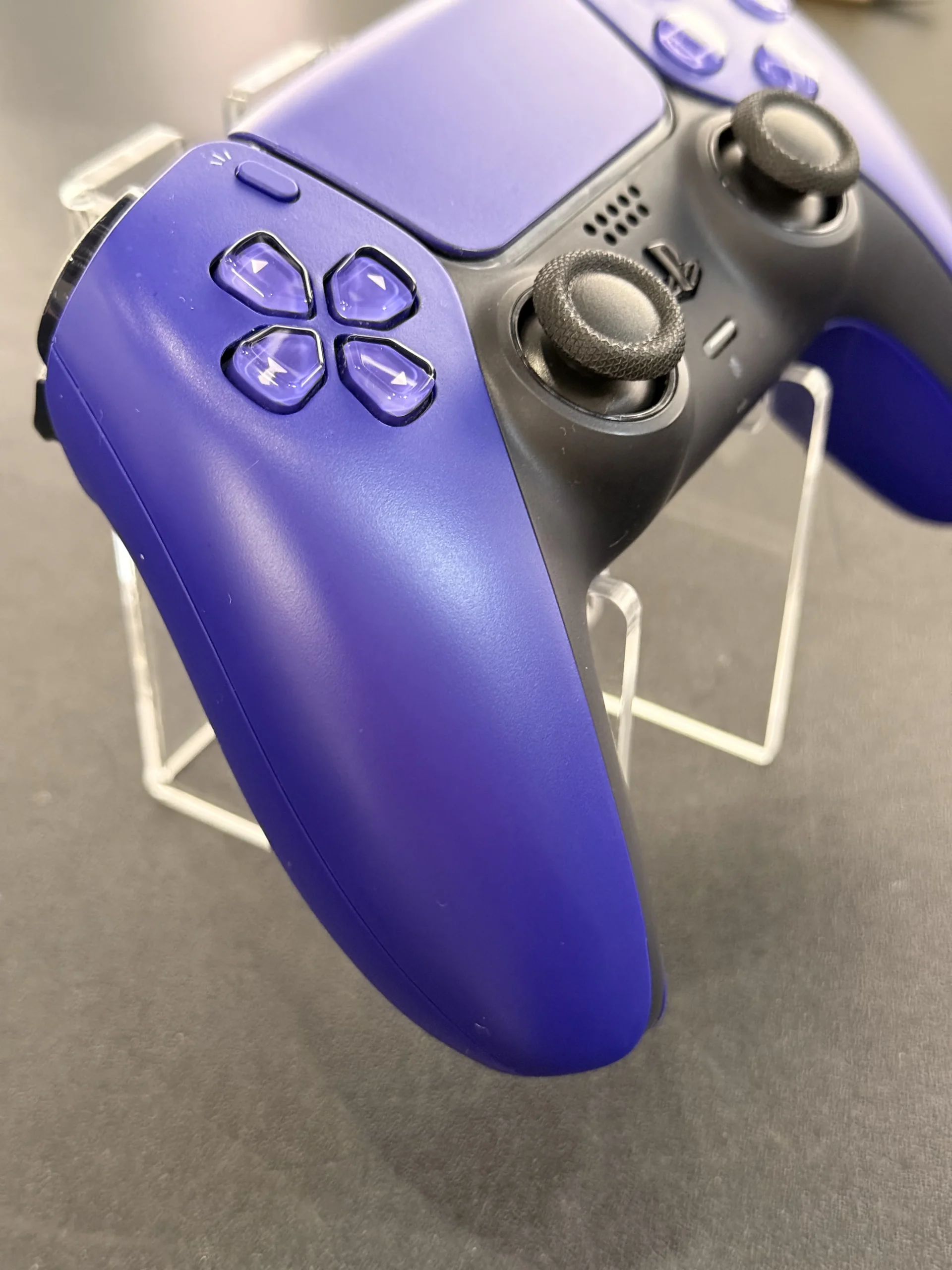 PS5 Controller mit TMR Hall-Effect-Sticks - "galactic purple" • Konsolenservice.at PS5 Controller mit TMR Hall-Effect-Sticks - "galactic purple"